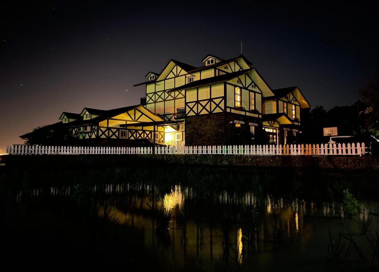 Luxembourg Hills Homestay Jiaoxi Exterior foto